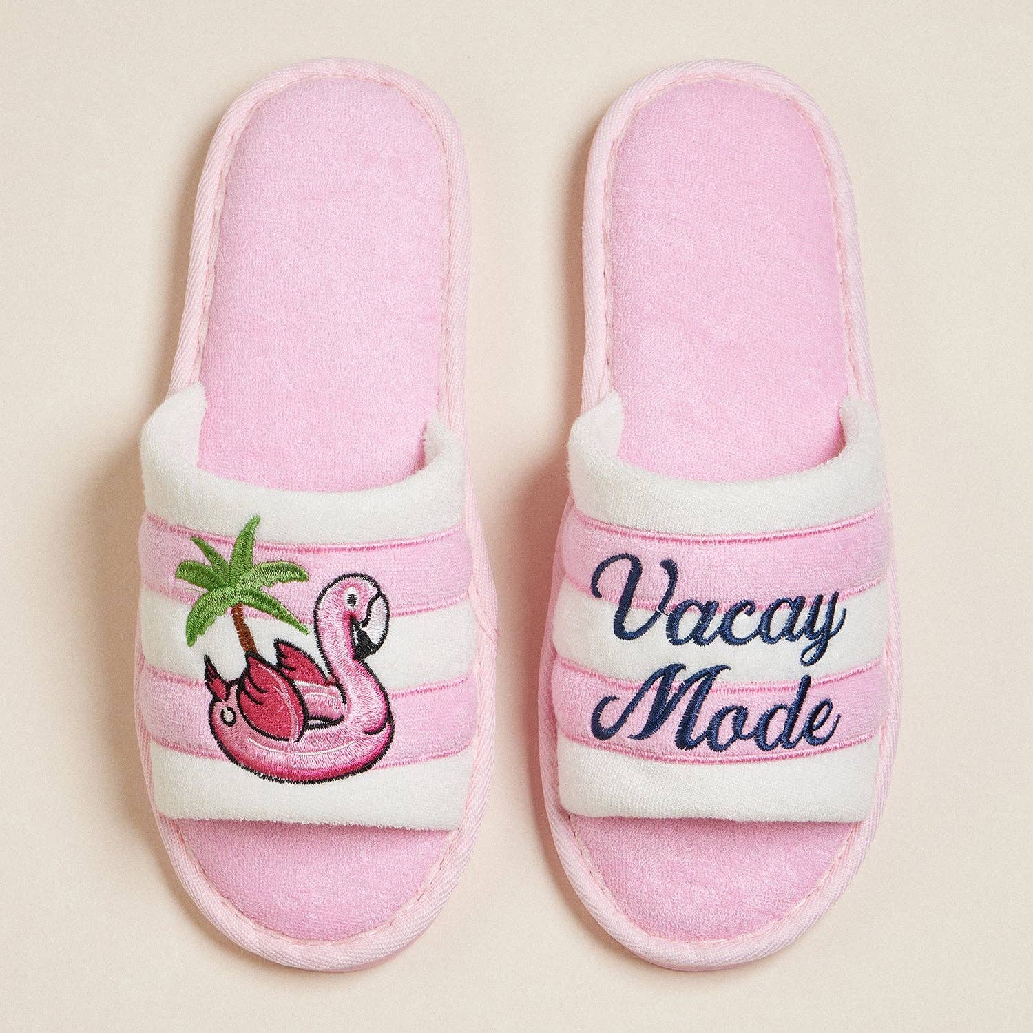 Vacay Vibes – Flamingo Poolside Slides